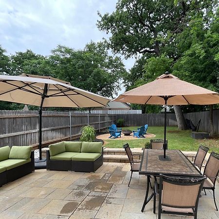 Stylish Townhome Near At&T Stadium, Globe Life, Six Flags & More Arlington Esterno foto