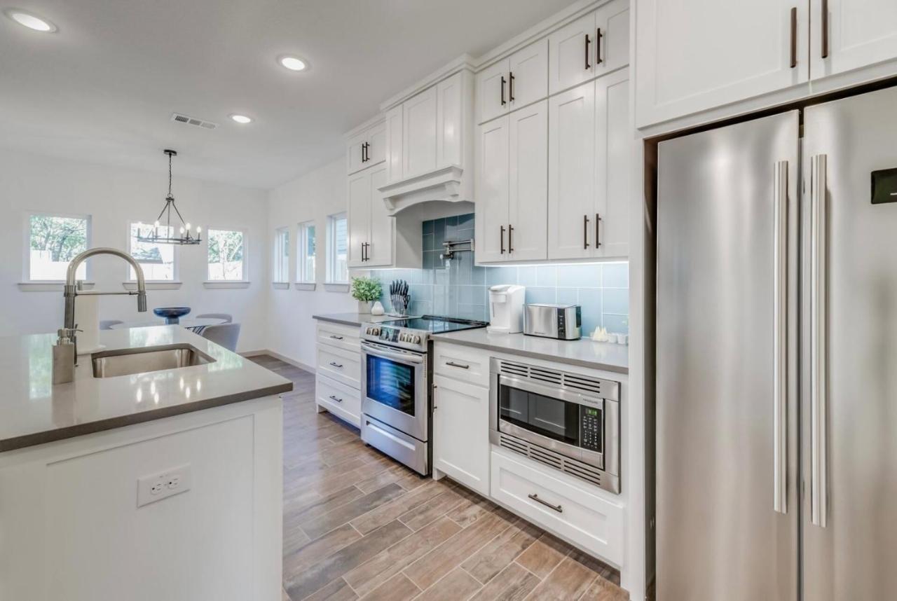 Stylish Townhome Near At&T Stadium, Globe Life, Six Flags & More Arlington Esterno foto